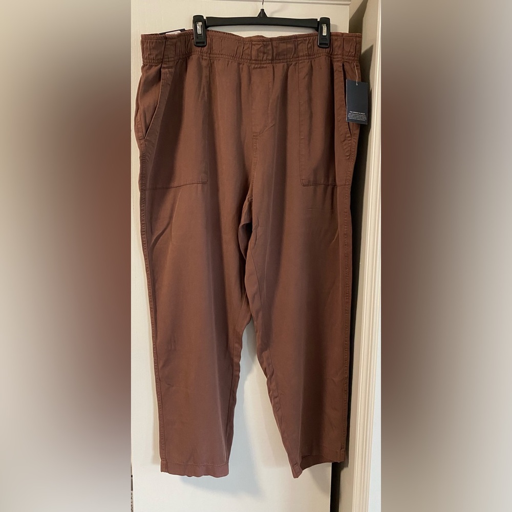 GAP Women's Straight-Leg Drawstring Pants in Brown